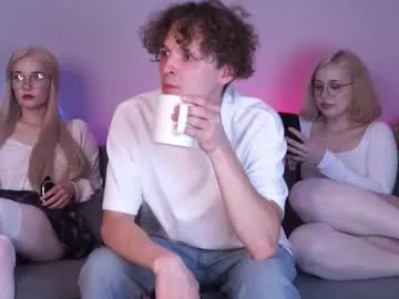 Freechat couple_of_fire_ on Chaturbate