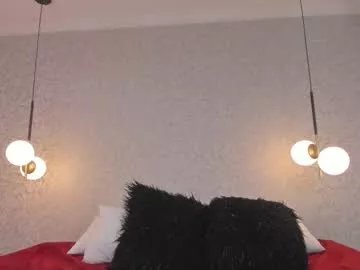 danaandthamaraangels on Chaturbate 