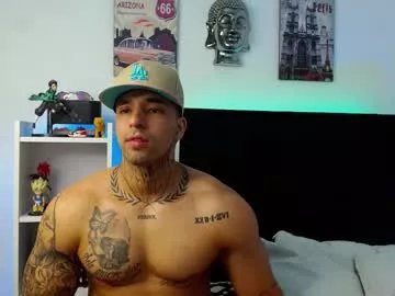 Freechat darius_phoenix on Chaturbate