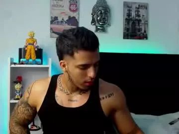 Freechat darius_phoenix on Chaturbate