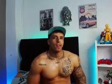 Freechat darius_phoenix on Chaturbate