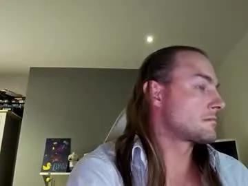 dennis210586 from Chaturbate