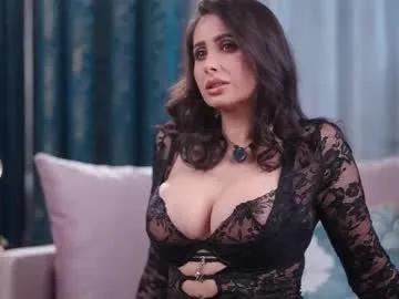 ellismeow on Chaturbate 