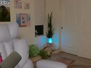 Freechat evelynclaire on Chaturbate