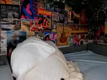 Freechat flirtykitty_ on Chaturbate