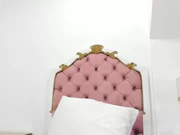 Freechat foxy200__ on Chaturbate