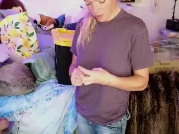 c2c with Chaturbate's Goddess_of_mars in her stream for hypnotic sensations goddess_of_mars from Chaturbate