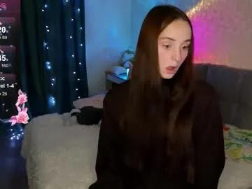 cam 2 cam with Chaturbate's Golden_bag in her live event for immersive sensations golden_bag from Chaturbate
