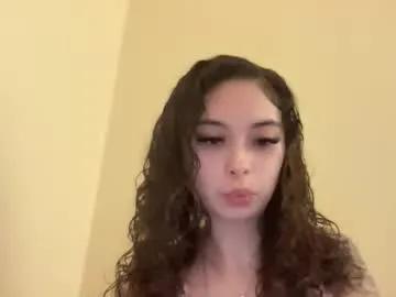 h3nnynlace from Chaturbate