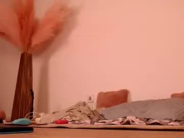 Fulfill your wildest whims with Chaturbate's fascinating Heyley_ heyley_ from Chaturbate