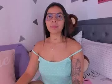 Away hillary_jones on Chaturbate