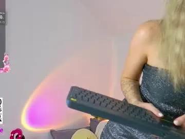 honeyjohansson_ — GOAL: Swate ass 10 times [43 tokens remaining] Welcome to my room! #blondie #bigass #stocking #new #bigtits