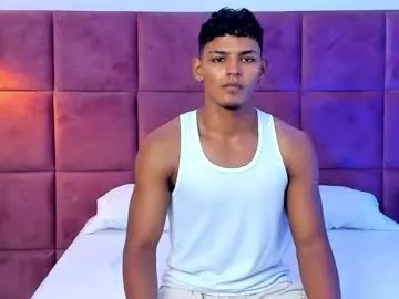Freechat hugo_cano on Chaturbate