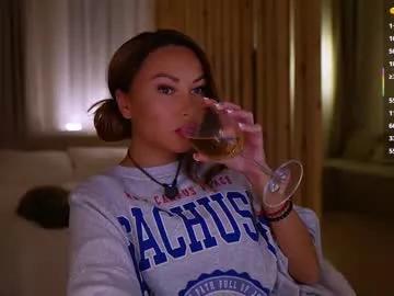 Freechat im_milla on Chaturbate
