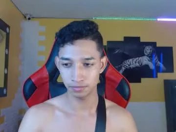 Freechat jose_sexycumm on Chaturbate