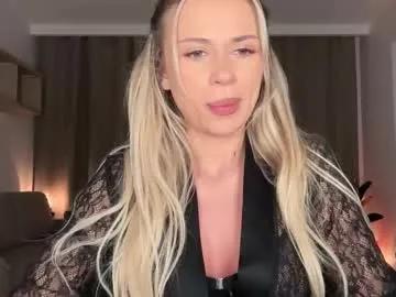 Freaky joy with the spicy Julia_rle from Chaturbate stripping off onwebcam julia_rle from Chaturbate