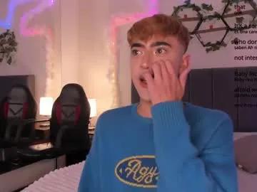Watch slutty stripper Justinbe_ justinbe_ from Chaturbate