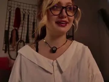 Freechat koracrosbie on Chaturbate