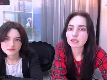 Freechat liana_kisses on Chaturbate