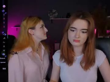 Freechat liana_kisses on Chaturbate