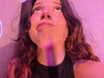 Freechat lolamustaine_ on Chaturbate