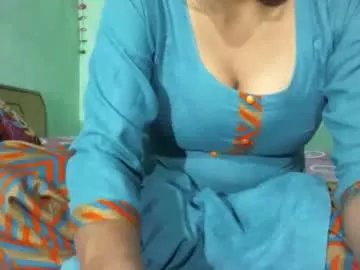 Freechat lovefunnitya on Chaturbate
