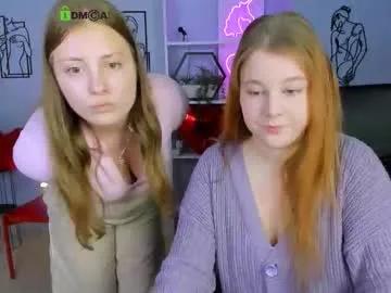 Bicurious hotness: Melani_bumm gets butt-naked while touching her punani onwebcam melani_bumm from Chaturbate