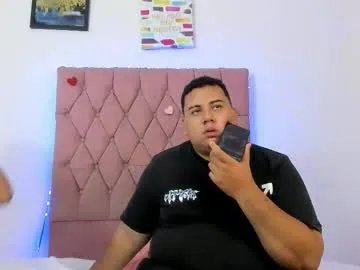 michael_and_sharon — GOAL: make me wet + take off panties [111 tokens remaining] Welcome to my room! #couple #fuckpussy #sph #smalltits #lovense