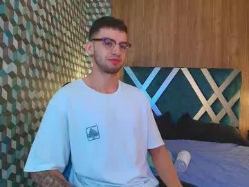 Freechat michael_magno on Chaturbate