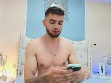 Freechat michael_magno on Chaturbate
