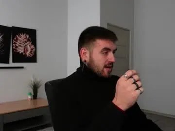 Freechat mike_platano on Chaturbate