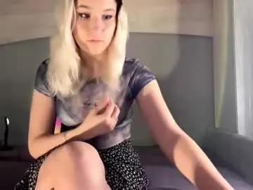 milkacouple from Chaturbate