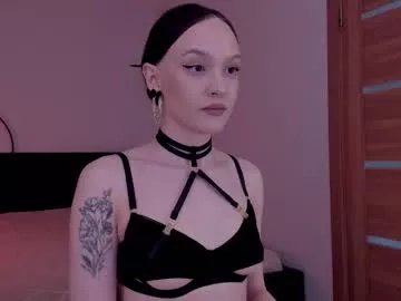Freechat mistress_mialibra on Chaturbate