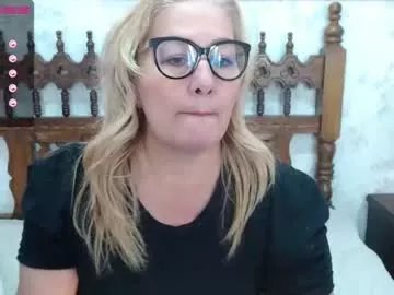 nayla_garner on Chaturbate