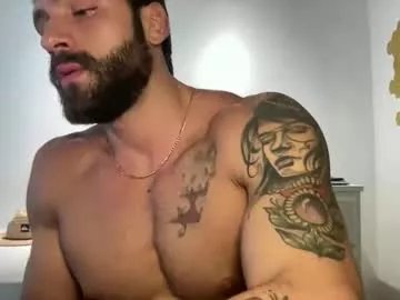 Freechat ray90fit on Chaturbate