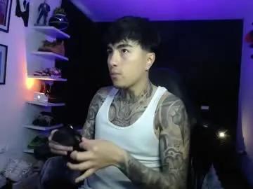 seong_dragon from Chaturbate