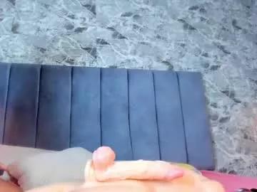 Bicurious sexiness: Starry_eve gets naked while fondling her muff onwebcam starry_eve from Chaturbate