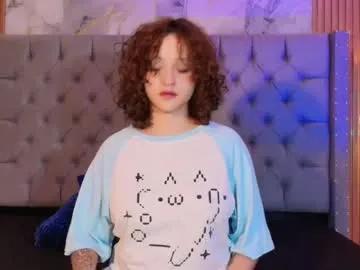 Bicurious beauty: Suxan_white gets butt-naked while fondling her bush on camera suxan_white from Chaturbate