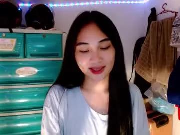 sweetlilly_18 on Chaturbate 