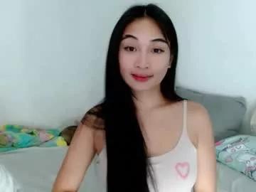 sweetlilly_18 on Chaturbate 