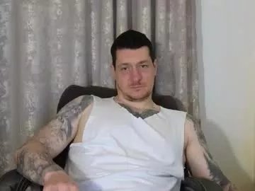 Freechat tattooedhunk_ on Chaturbate