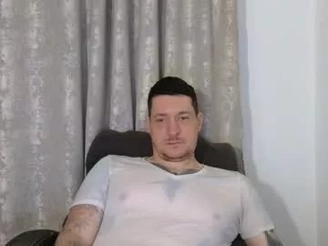 Freechat tattooedhunk_ on Chaturbate