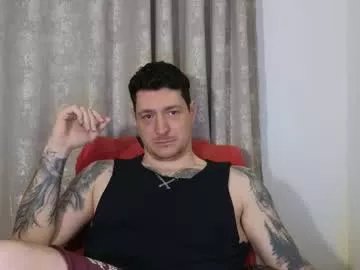 Freechat tattooedhunk_ on Chaturbate