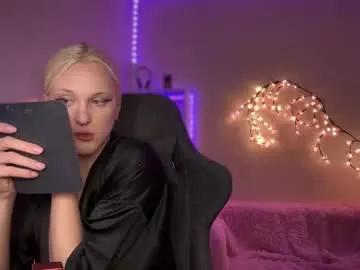Curious Tiffany2005 teasing and squirting with zir beloved vibrating toys tiffany2005 from Chaturbate