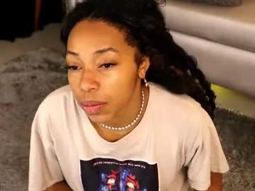 Freechat valeriebony on Chaturbate