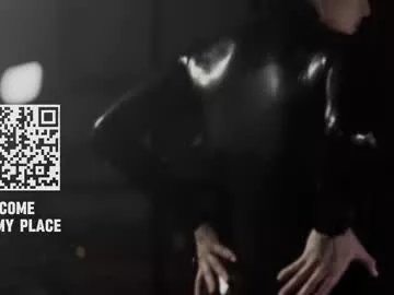 Freechat vinylstore on Chaturbate