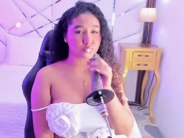 Freechat whitneybrown_ on Chaturbate