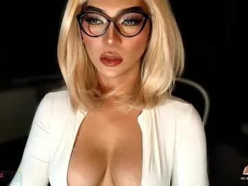 womanofyourdesire_ts from Chaturbate