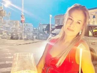 CHRISTYNN's avatar