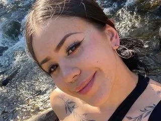 Lexie_Storm — I want my show to be a space to feel, enjoy and explore pleasure with connection, tenderness and a lot of mischief. Here? I show you my world without filters with my language, my curves and my attitude so you can't stop looking at me ...